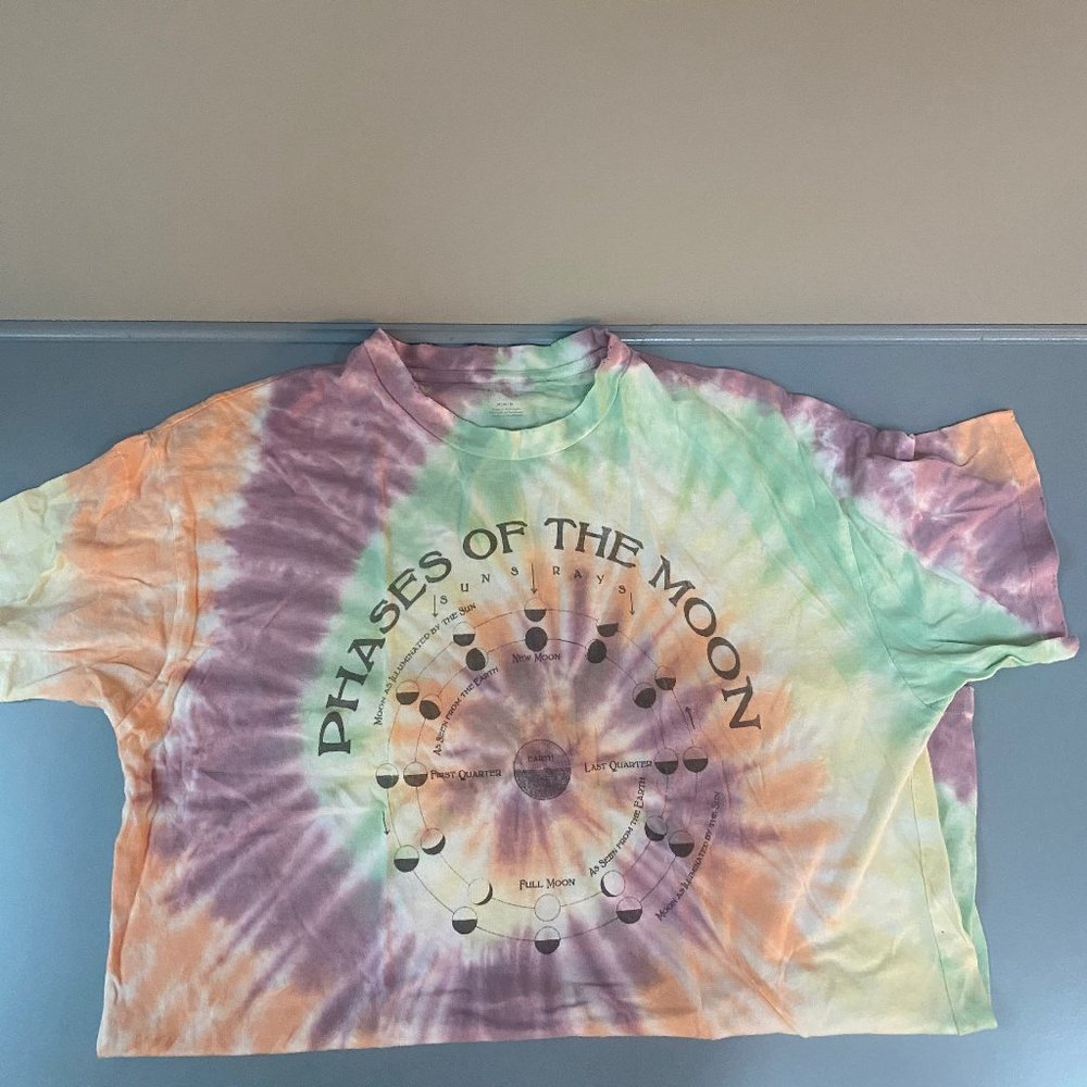American Eagle Tye Dye Phases of the Moon T-Shirt
